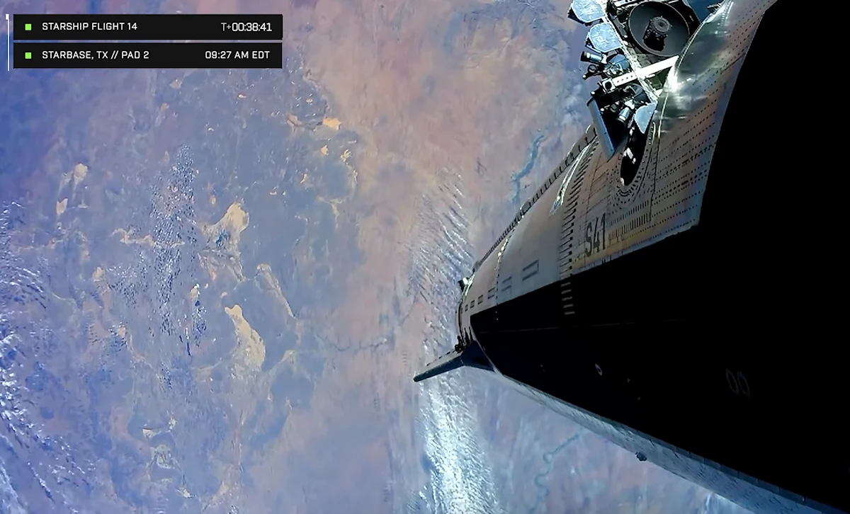 Starship Flight 14 Starlink V3 satellite launching