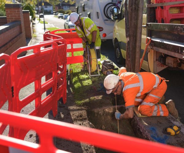fibre optic cable laying openreach outdoor