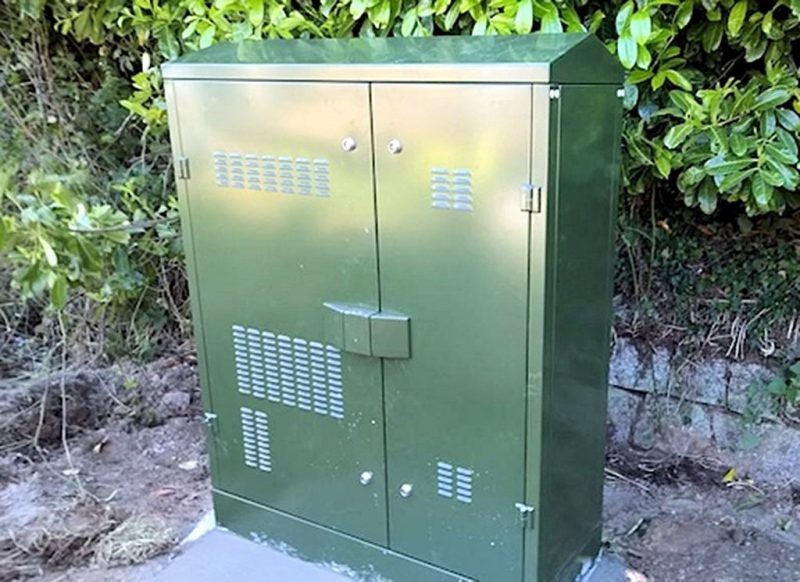 Fake Engineers Steal Batteries from Openreach Street