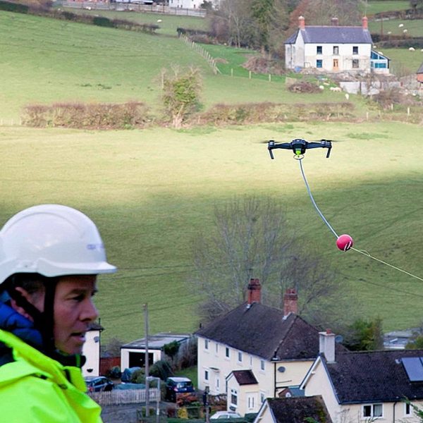 openreach_aerial_drone_carrying_fibre_optic