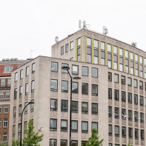 ee 5g mobile trial base stations