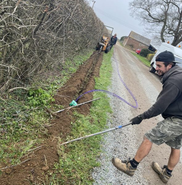 ecom_soft_verge_fttp_trenching_uk