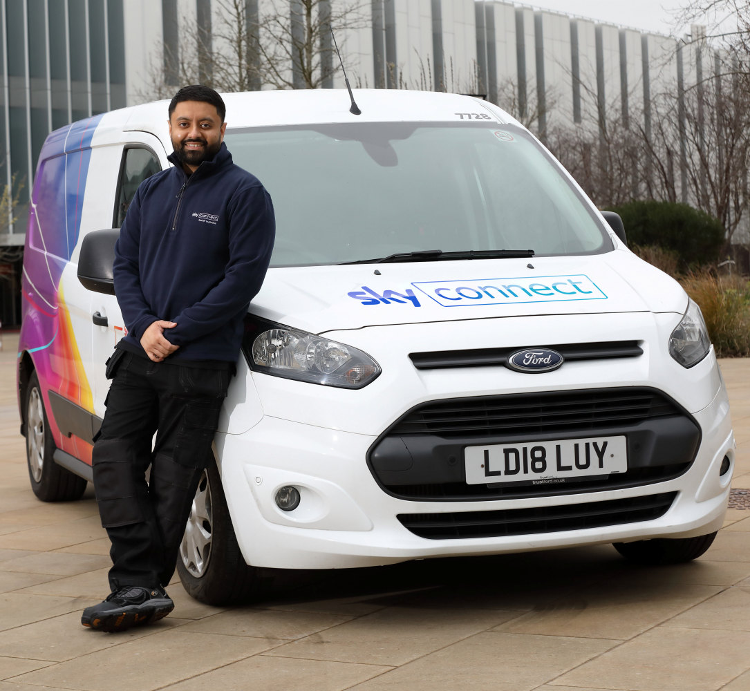 ‘Sky Connect’– a new B2B Broadband Business.
Engineers Mo Bhatti, Siobhan Sextone and Mo Omar.