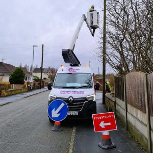 freedom_fibre_engineers_and_van - DO NOT USE