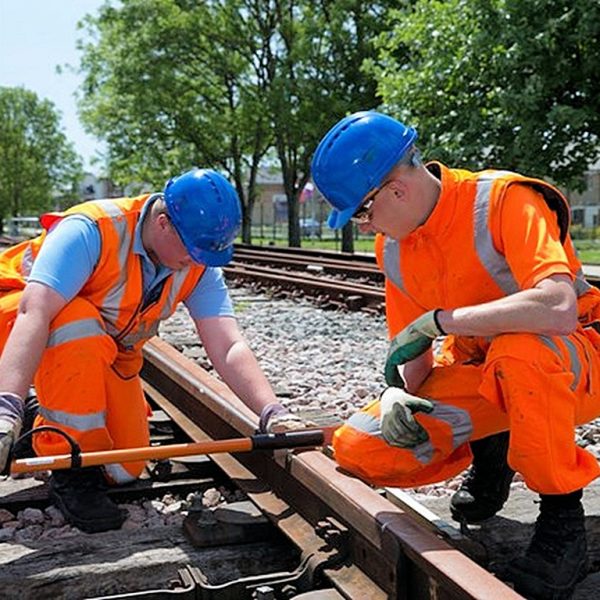 trains network rail engineers