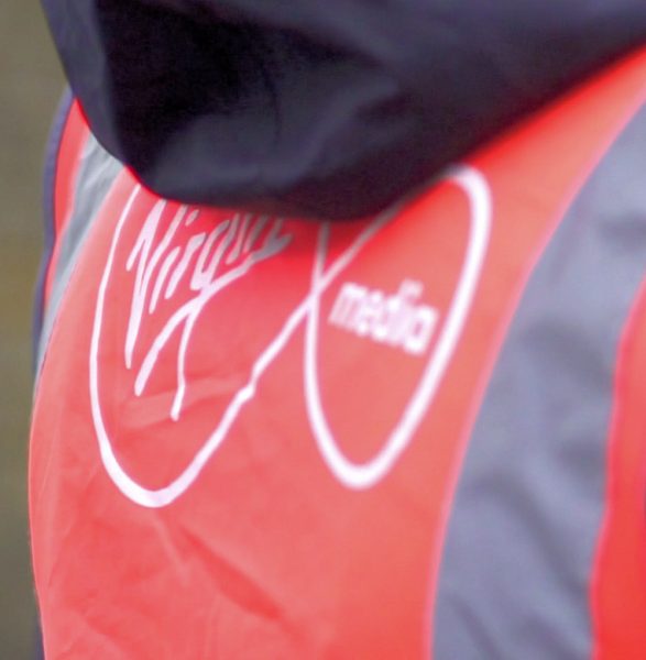 virgin_media_engineer_hacket_close_up