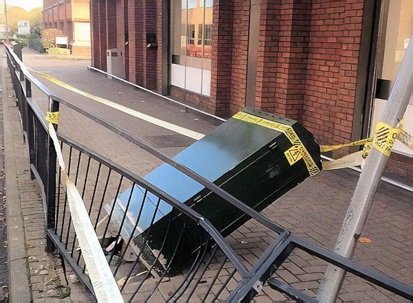 damaged bt fttc street cabinet
