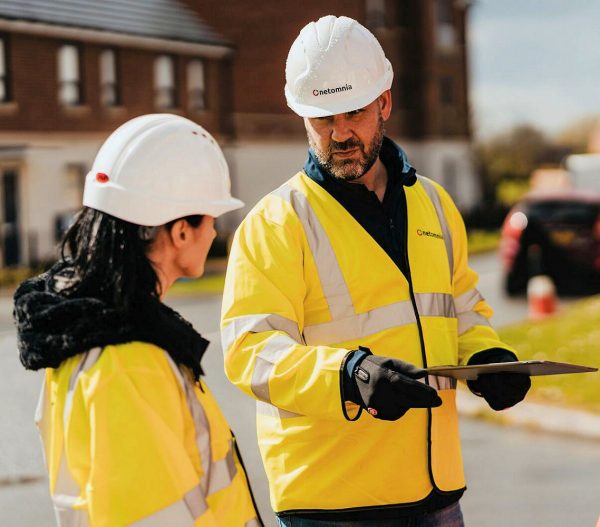 Netomnia-Engineers-Talking