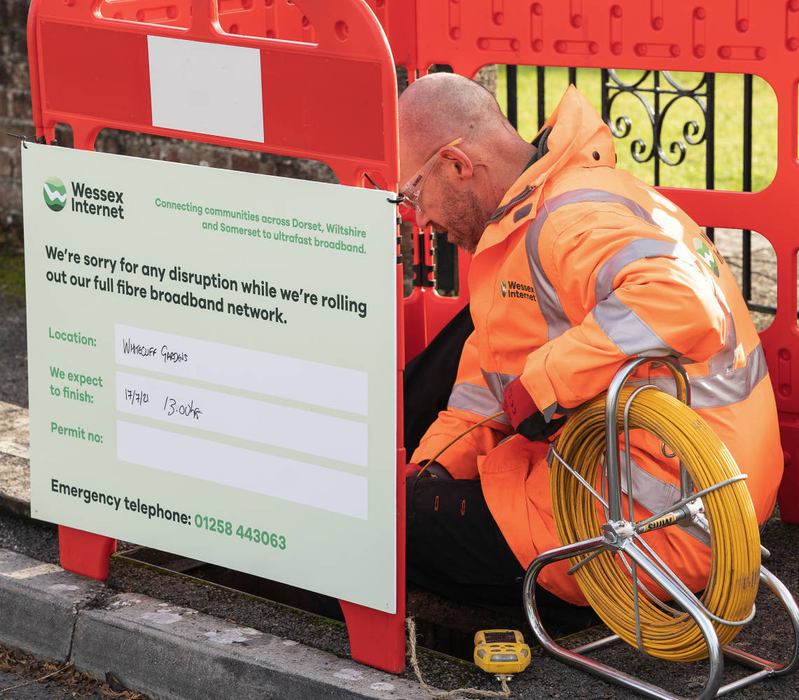 Wessex Internet Engineer Running Fibre into Chamber