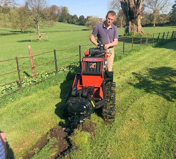 wessexinternet_fibre_optic_ditchwitch