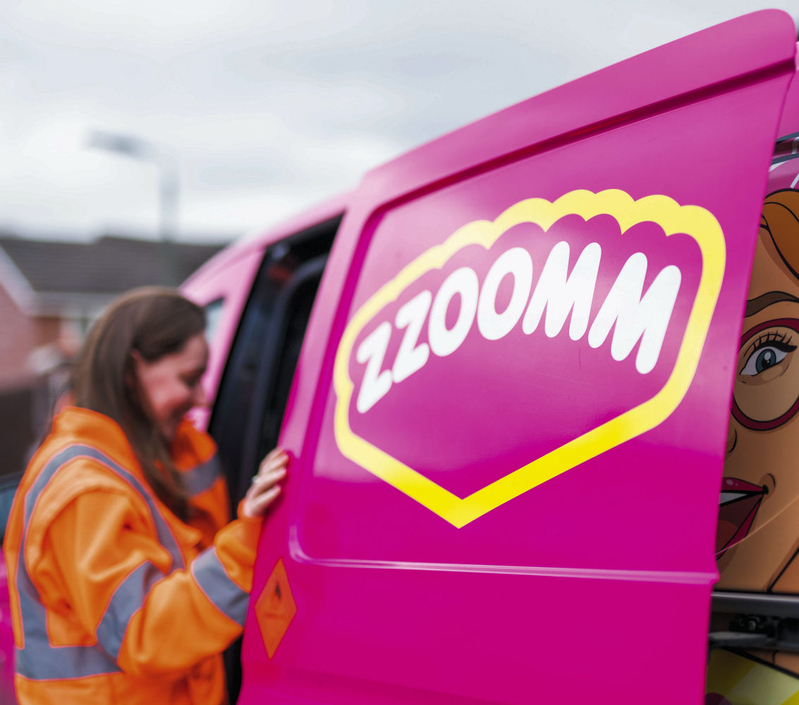 Zzoomm-Engineer-Opening-Van