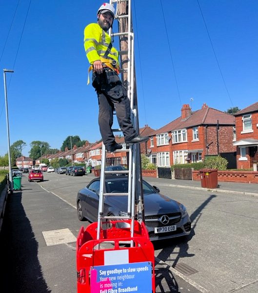 Brsk-Engineer-up-Ladder-on-Pole