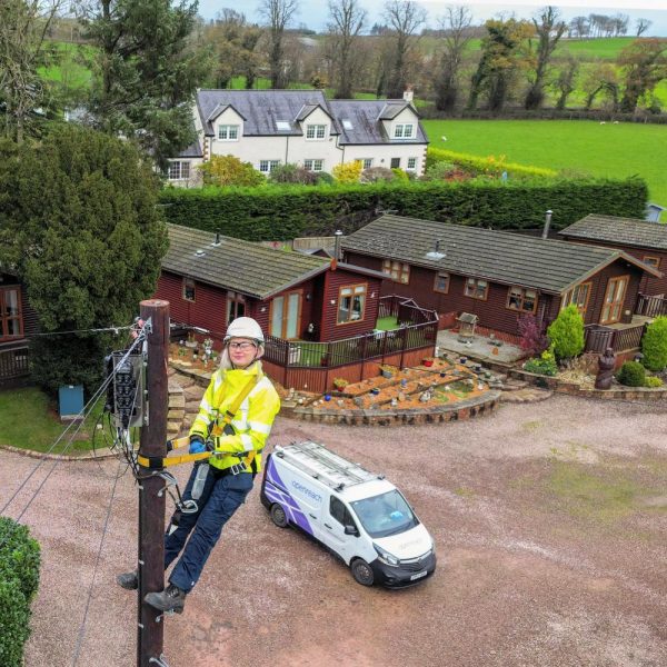 Dumfriesshire-FTTP-Engineer-Up-Pole-Openreach