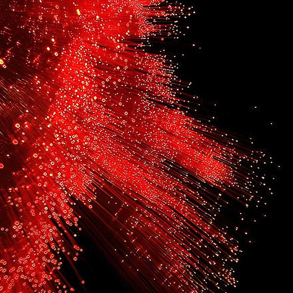 fibres optic red cable flurry