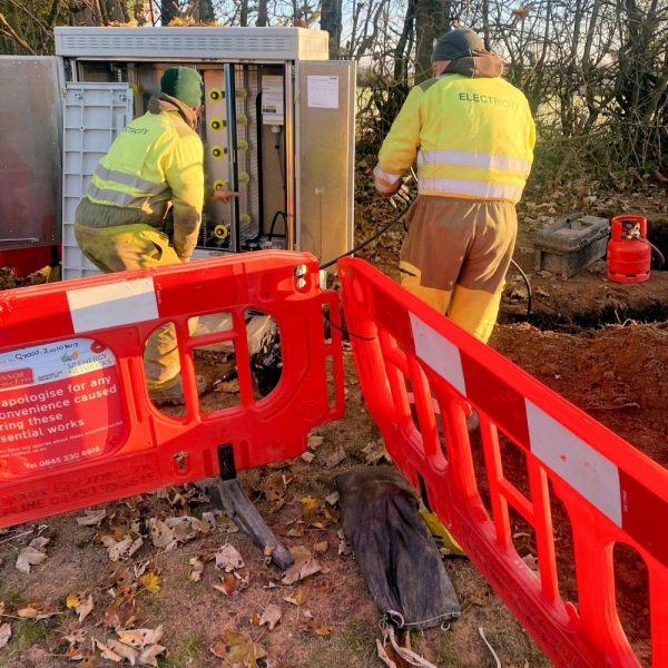 FACTCO-Electrical-and-Broadband-Engineers-Working