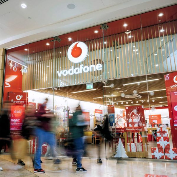 Vodafone-UK-Store-Picture