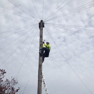 telegraph pole engineer ascent