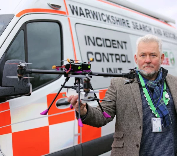 O2-5G-Drones-with-mini-mobile-base-station