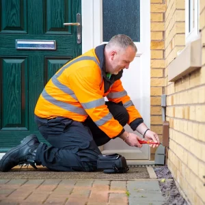 CityFibre Engineer Installing External Wall Box 2024