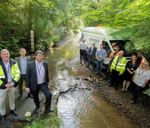 Superfast-North-Yorkshire-and-Openreach-Workers-in-River