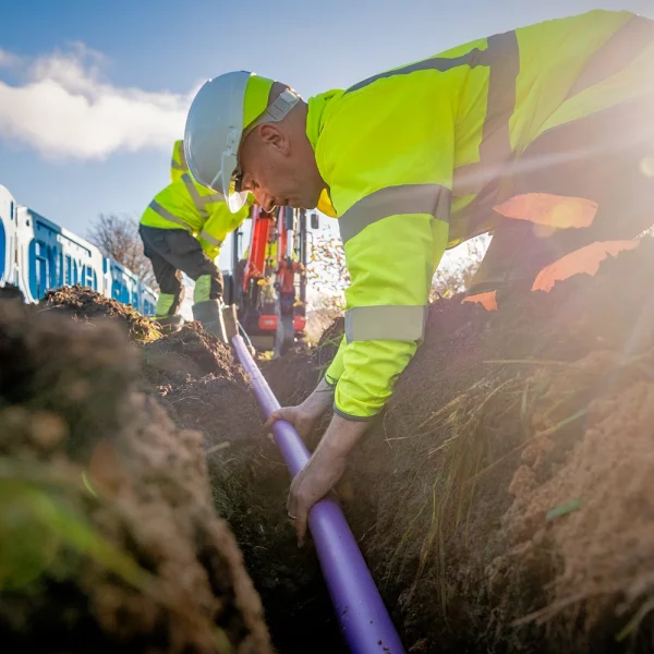 Fibrus-Cumbria-engineers-in-trench