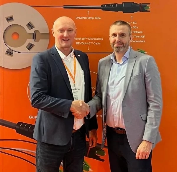 Emtelle and Highland Broadband Hand Shake