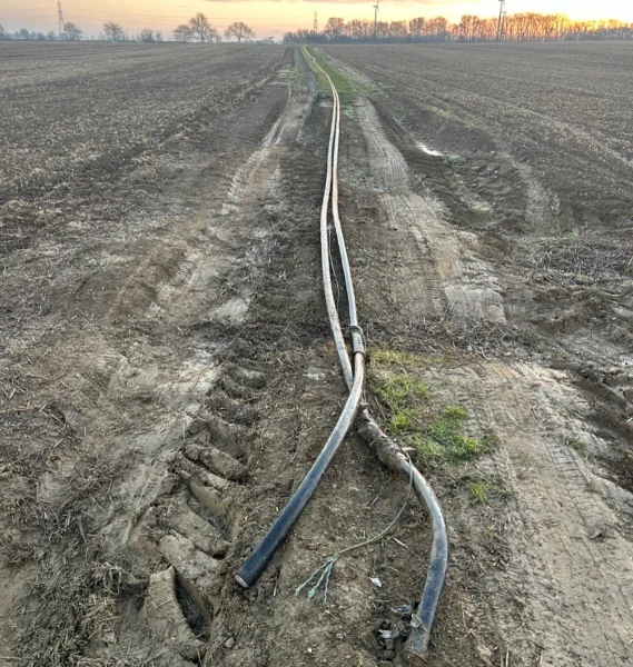 Openreach-copper-cable-stolen-in-Cambridgeshire-UK-field