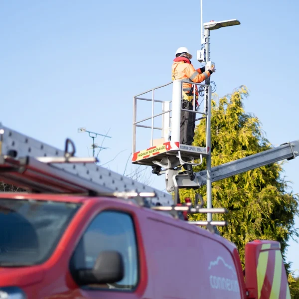 Connexin-team-at-work-on-wireless-smart-meter-network