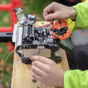 fibre splice outdoor openreach engineer fttp