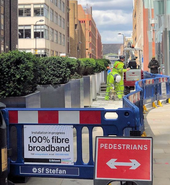 gnetwork_fibre_works_in_street_london