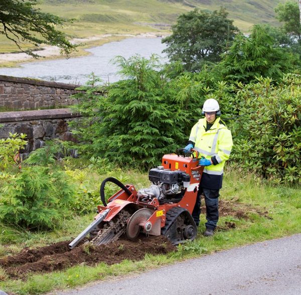 ditch_witch_fttp_rural_road_openreach