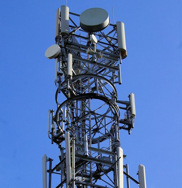 ee mobile tower mast uk