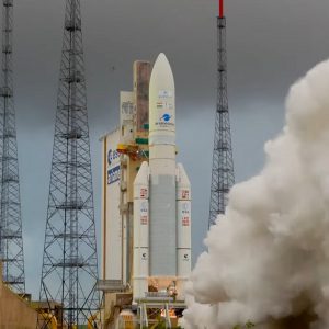eutelsat_ariane5_konnect