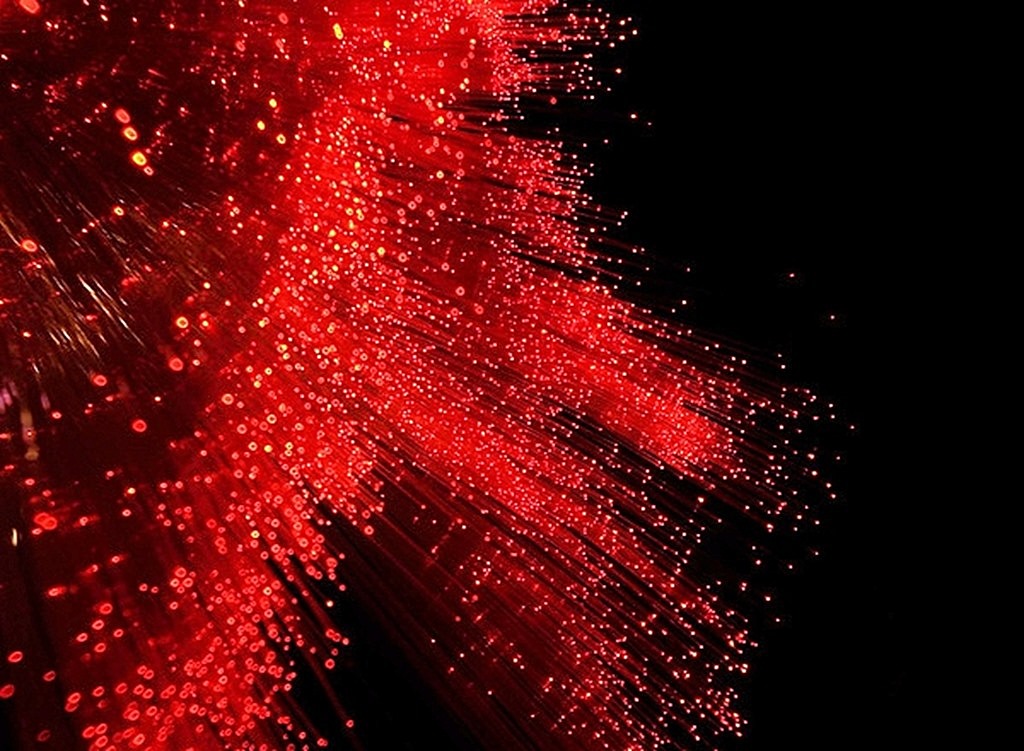 fibers_optic_red_cable_flurry