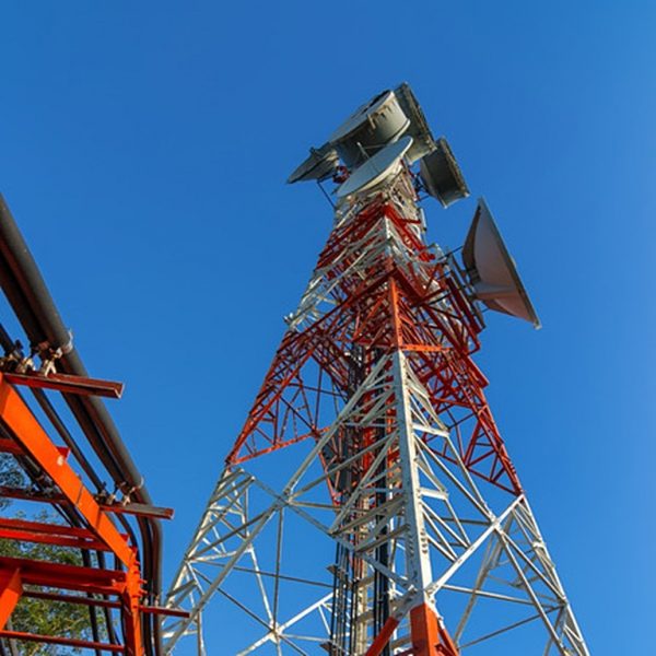 wireless mobile network operator uk mast and spectrum